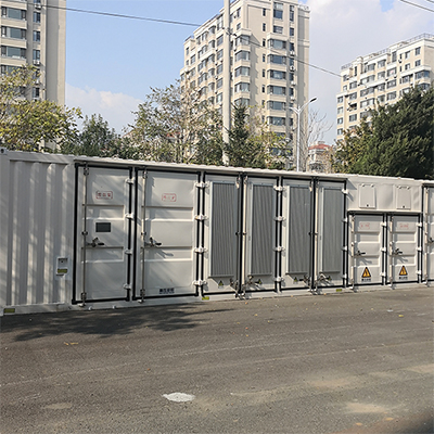 Generador estático de reactiva